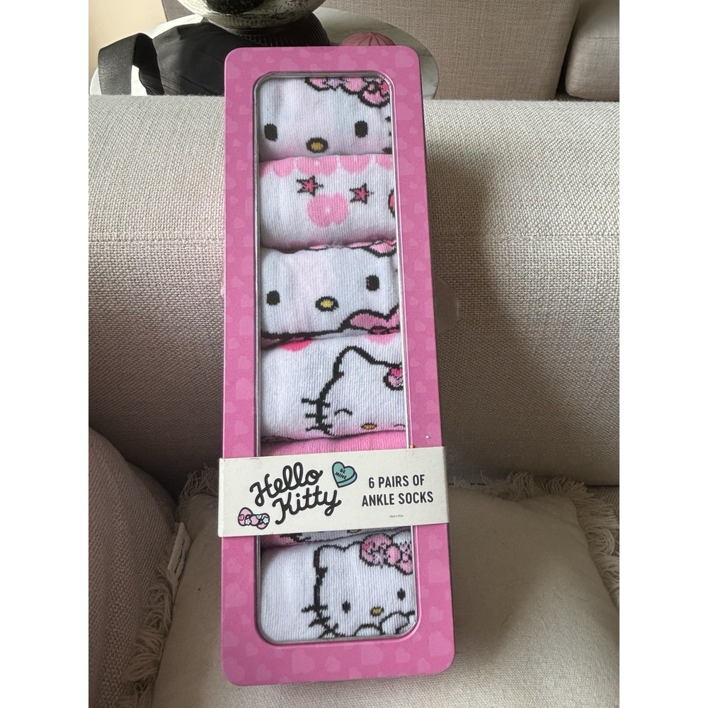 Hello Kitty Sanrio 6 Pairs Of Ankle Socks White Pink New Sealed Women's 9-11